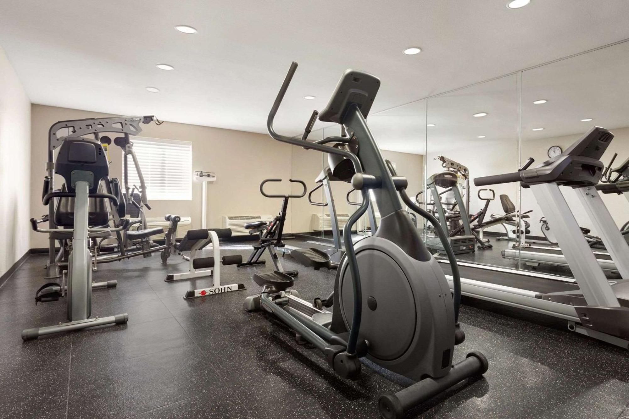 Country Inn & Suites By Radisson, Lackland Afb San Antonio , Tx מראה חיצוני תמונה