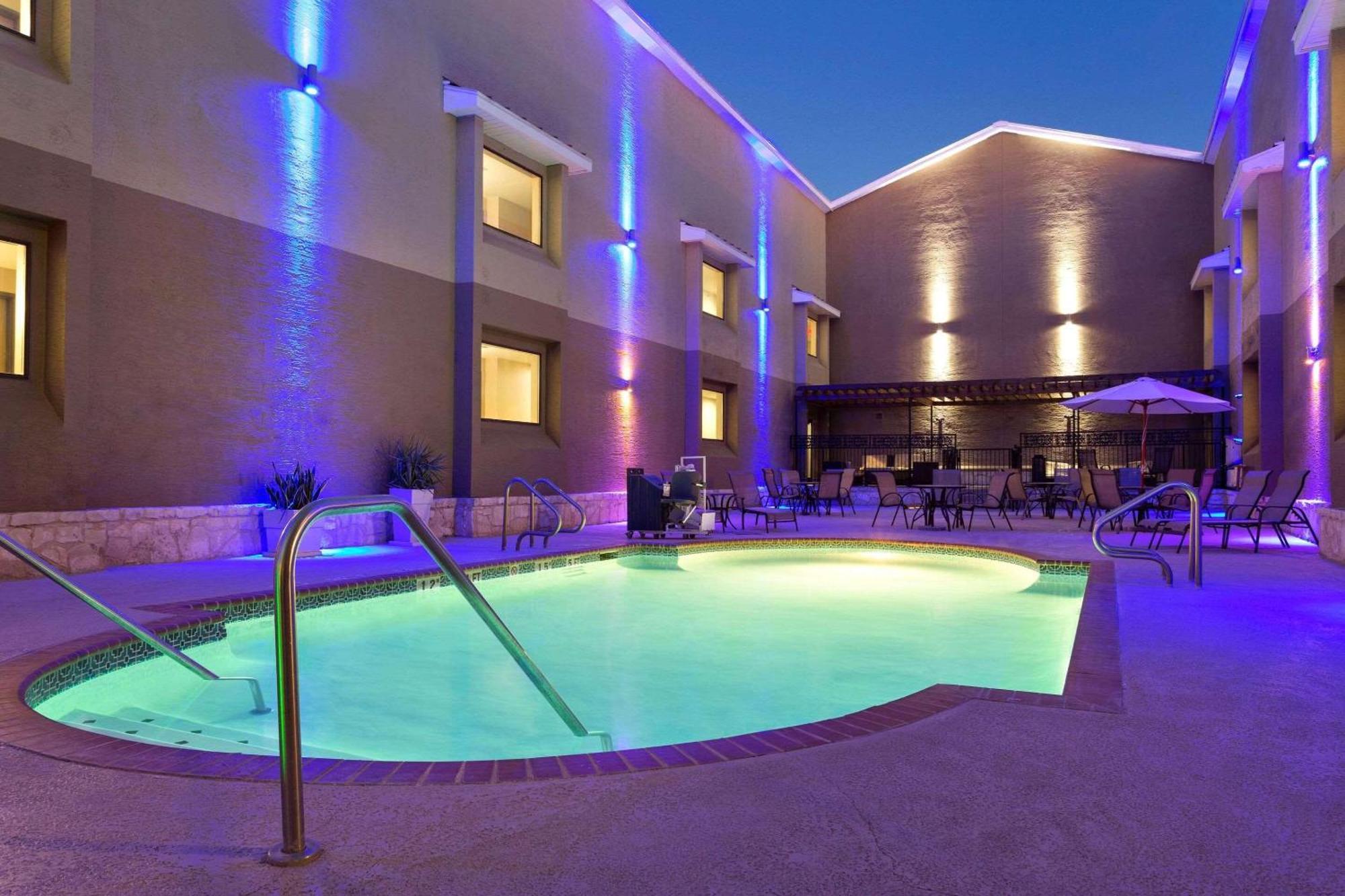 Country Inn & Suites By Radisson, Lackland Afb San Antonio , Tx מראה חיצוני תמונה