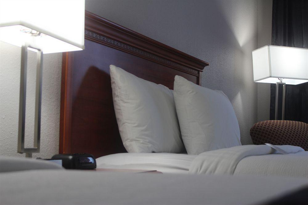 Country Inn & Suites By Radisson, Lackland Afb San Antonio , Tx מראה חיצוני תמונה